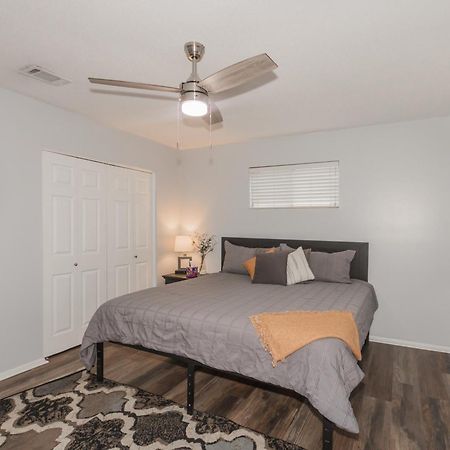 Cheerful 3 Bedroom 2Ba Home In Great Neighborhood! Jacksonville Bagian luar foto